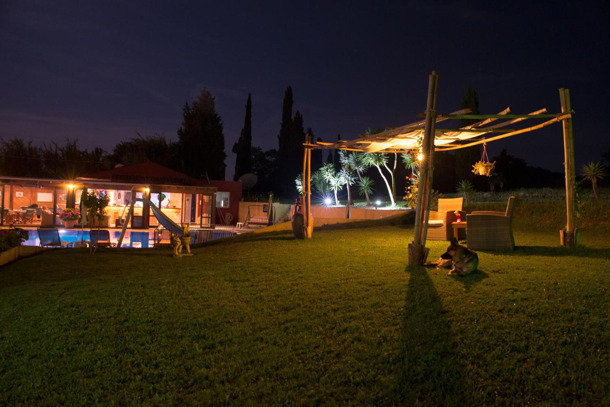 Hotel apartamentowy Othonas *